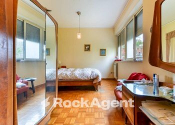 Camera da letto - Appartamento via Tito Livio, 9, Napoli (zona Posillipo) - foto 17