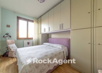 Camera da letto - Three-room apartment via Alfredo Catalani, 73, Settimo Milanese - photo 21