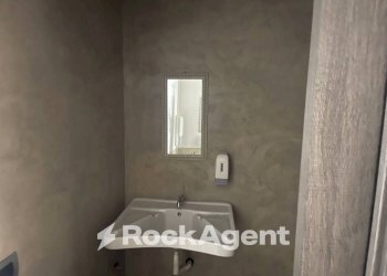 Bagno - Negozio via Angelo Volpicelli, 30/32, Arzano - foto 14