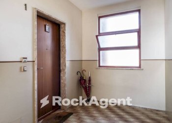 Interno palazzo - Three-room apartment via Alessandrini, 6, Mede - photo 3