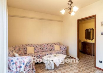 Salone - Three-room apartment via Alessandrini, 6, Mede - photo 13