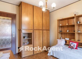 Camera da letto - Three-room apartment via Alessandrini, 6, Mede - photo 21