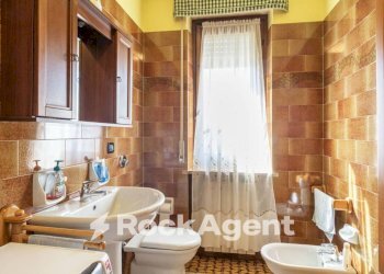 Bagno - Three-room apartment via Alessandrini, 6, Mede - photo 23