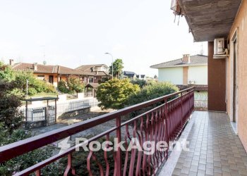 Balcone - Three-room apartment via Alessandrini, 6, Mede - photo 30