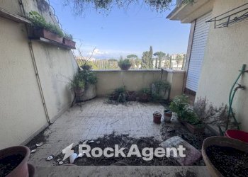 Cortile interno - Appartamento via Carlo Giuseppe Bertero, 37, Roma - foto 1