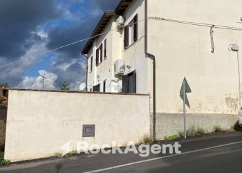 Facciata - Three-room apartment via Colacà, Martone - photo 2