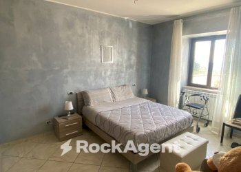 Camera da letto - Three-room apartment via Colacà, Martone - photo 4