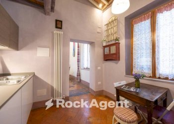 Cucina - Four-room apartment piazza dei Grilletti, 2, Pisa (neighborhood Sant'Antonio) - photo 11