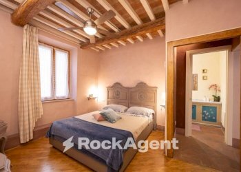 Camera da letto - Four-room apartment piazza dei Grilletti, 2, Pisa (neighborhood Sant'Antonio) - photo 13