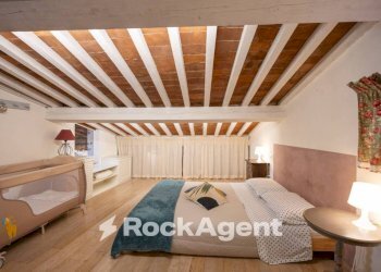 Camera da letto - Four-room apartment piazza dei Grilletti, 2, Pisa (neighborhood Sant'Antonio) - photo 25