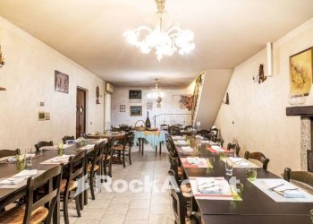 Cantina - Stabile - Palazzo via Massazza, 23, Mede - foto 10