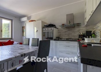 Cucina - Three-room apartment via Giosuè Carducci, 51, Montepaone - photo 7