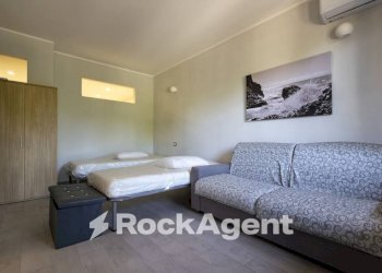 Camera da letto - Three-room apartment via Giosuè Carducci, 51, Montepaone - photo 24