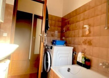 Bagno - Three-room apartment via Reghena, 2, Pordenone - photo 6