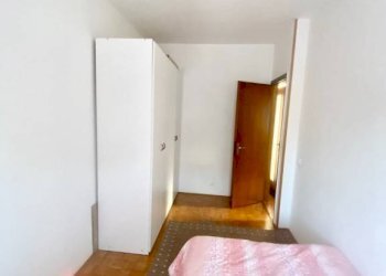 Camera da letto - Three-room apartment via Reghena, 2, Pordenone - photo 9