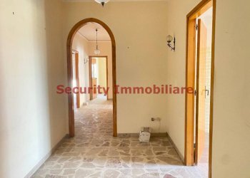 Corridoio - Appartamento via Toscana, Sciacca - foto 2