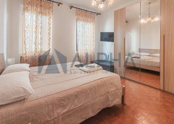 Camera da letto - Quadrilocale via Vandelli, Castelnuovo Rangone - foto 2