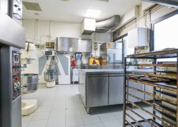 Interno non residenziale - Pastry viale Ugo Bassi, Rimini - photo 14