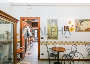 Disimpegno - Pastry viale Ugo Bassi, Rimini - photo 20