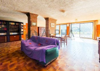 Salone - Quadrilocale via Pietro Mascagni, Castelnuovo Rangone - foto 3