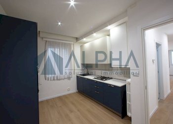 Cucina - Appartamento via Giacomo Puccini, Modena - foto 8