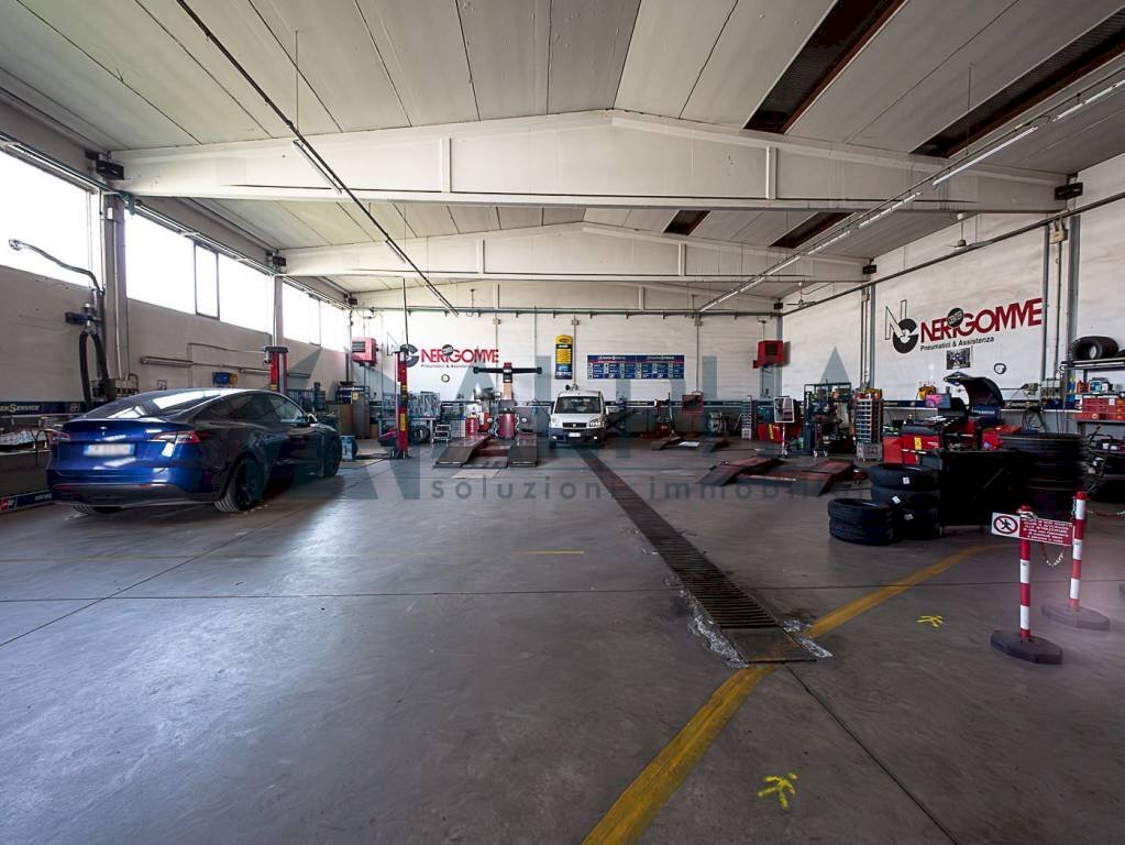 Interno non residenziale - Capannone via Duccio Galimberti, Finale Emilia - foto 1