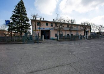 Zona - Capannone via Duccio Galimberti, Finale Emilia - foto 14