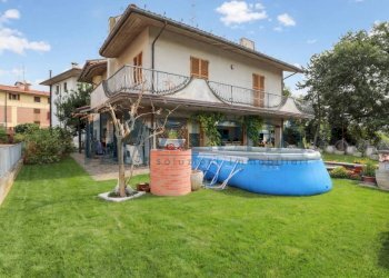 Piscina - Casa indipendente via Santerini, Cesena - foto 1