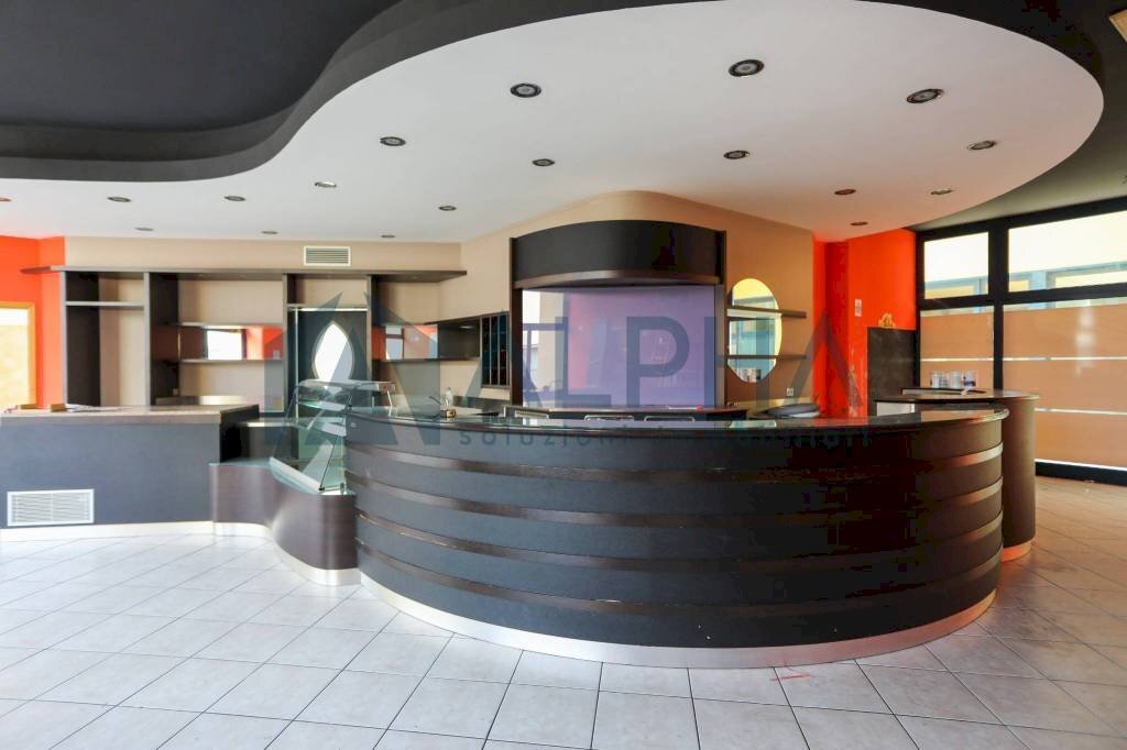 Interno non residenziale - Negozio via Carlo Seganti, Forlì - foto 3