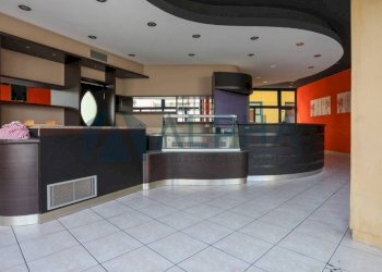 Interno non residenziale - Negozio via Carlo Seganti, Forlì - foto 1