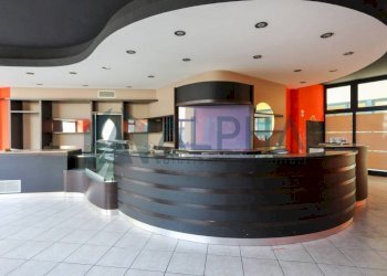 Interno non residenziale - Negozio via Carlo Seganti, Forlì - foto 3