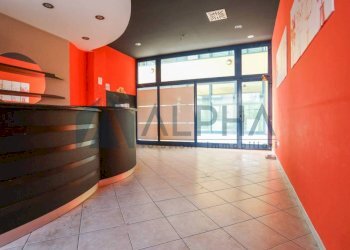 Interno non residenziale - Negozio via Carlo Seganti, Forlì - foto 8