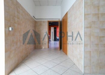 Interno palazzo - Negozio via Carlo Seganti, Forlì - foto 13