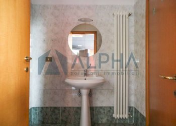 Bagno - Negozio via Carlo Seganti, Forlì - foto 14