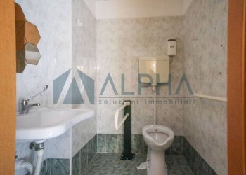 Bagno - Negozio via Carlo Seganti, Forlì - foto 15