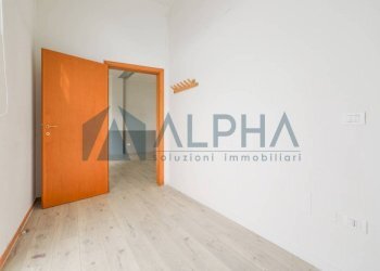 Stanza non arredata - Negozio via Carlo Seganti, Forlì - foto 13