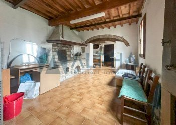 Cucina - Three-room apartment via Nazario Sauro, Bagnacavallo - photo 4