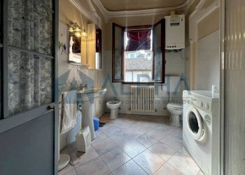 Bagno - Three-room apartment via Nazario Sauro, Bagnacavallo - photo 12