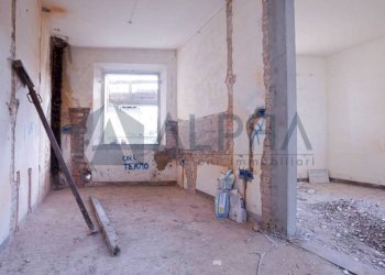 Interno non residenziale - Monolocale via Domenico Lama, Faenza - foto 2