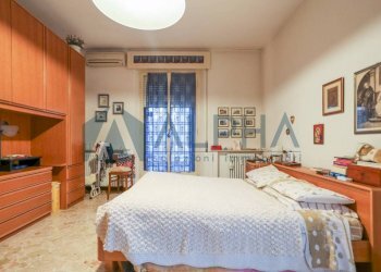 Camera da letto - Three-room apartment via Orlando Zanchini, Forlì - photo 15