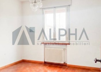 Camera da letto - Three-room apartment via Croce di Godo, Russi - photo 1