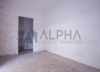 Stanza non arredata - Capannone via Domenico Lama, 18, Faenza - foto 17