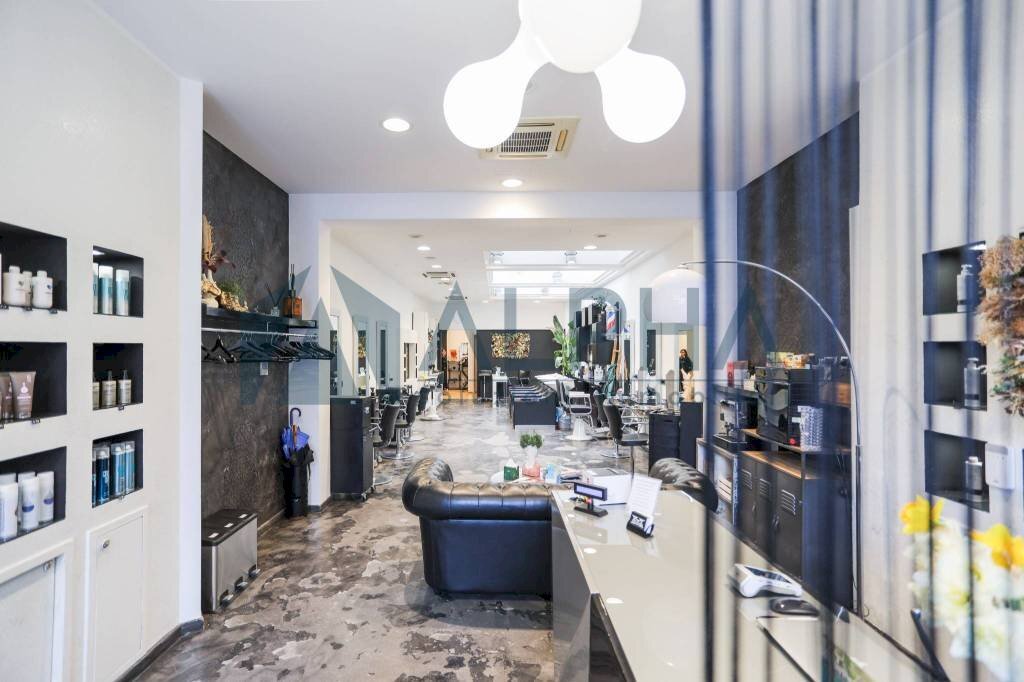 Interno non residenziale - Negozio via Monda, Forlì - foto 2