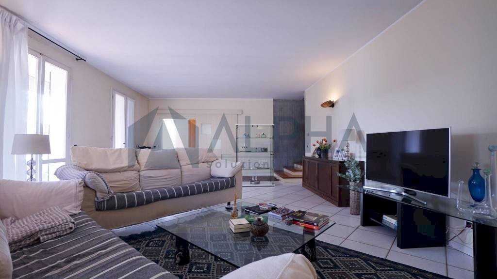 Salone - Villa via Fiume Montone Abbandonato, Ravenna - foto 2