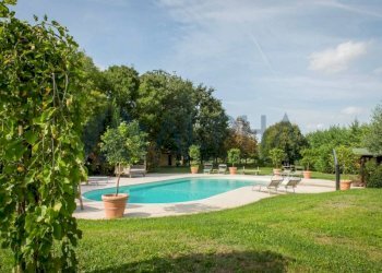 Piscina - Villa via Gambellara, Ravenna (neighborhood San Pietro in Vincoli) - photo 1