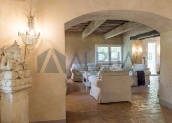 Salone - Villa via Gambellara, Ravenna (neighborhood San Pietro in Vincoli) - photo 9