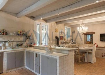 Cucina - Villa via Gambellara, Ravenna (neighborhood San Pietro in Vincoli) - photo 13