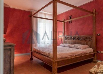 Camera da letto - Villa via Gambellara, Ravenna (neighborhood San Pietro in Vincoli) - photo 17