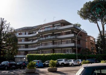 Facciata - Apartment via Nicolò Piccolomini, Roma - photo 48