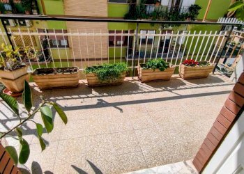 Balcone - Three-room apartment via Ludovico De Filippi, 10, Roma (neighborhood Lido di Ostia) - photo 4